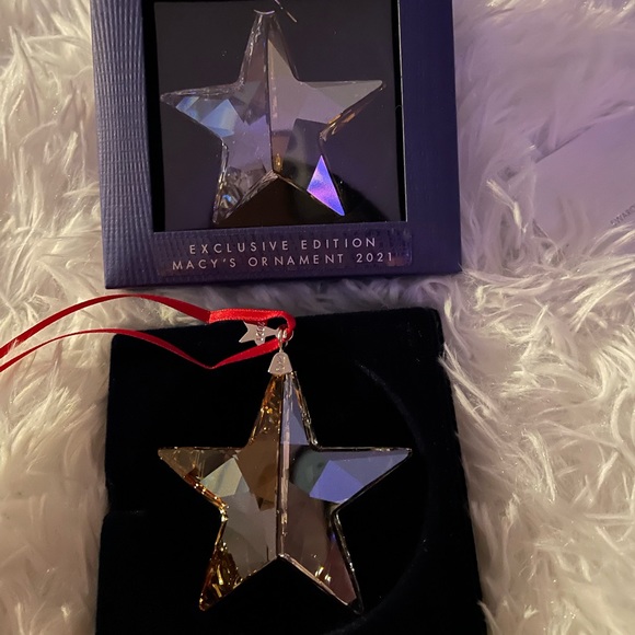Swarovski Crystal Exclusive Edition Macy’s Ornament 2021 New in Box - Picture 3 of 4